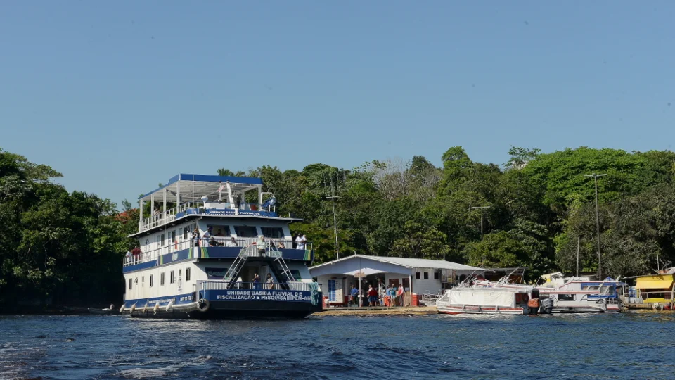 Postos de combustível flutuantes são notificados em operação conjunta de proteção ao consumidor