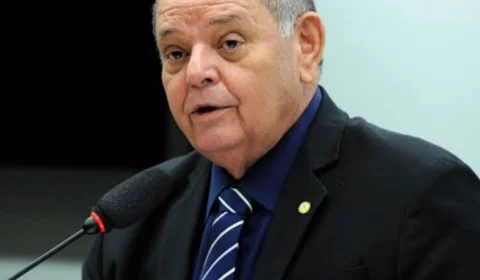 Ex-secretário de educação é condenado por dispensa ilegal de licitação