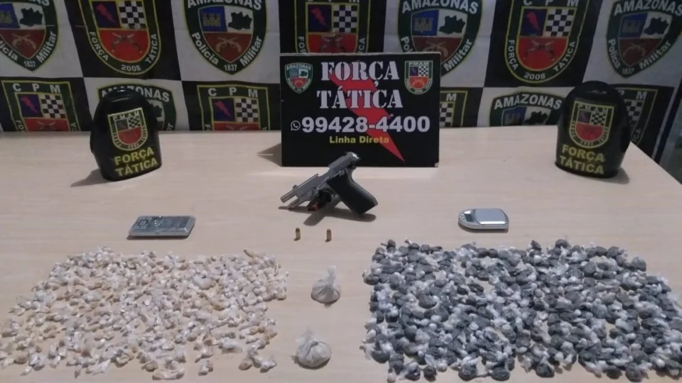 Após troca de tiros com traficantes, Força Tática apreende drogas e arma no Nova Cidade