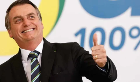 Urgente: Bolsonaro amplia atividades essenciais e inclui salões de beleza e barbearias