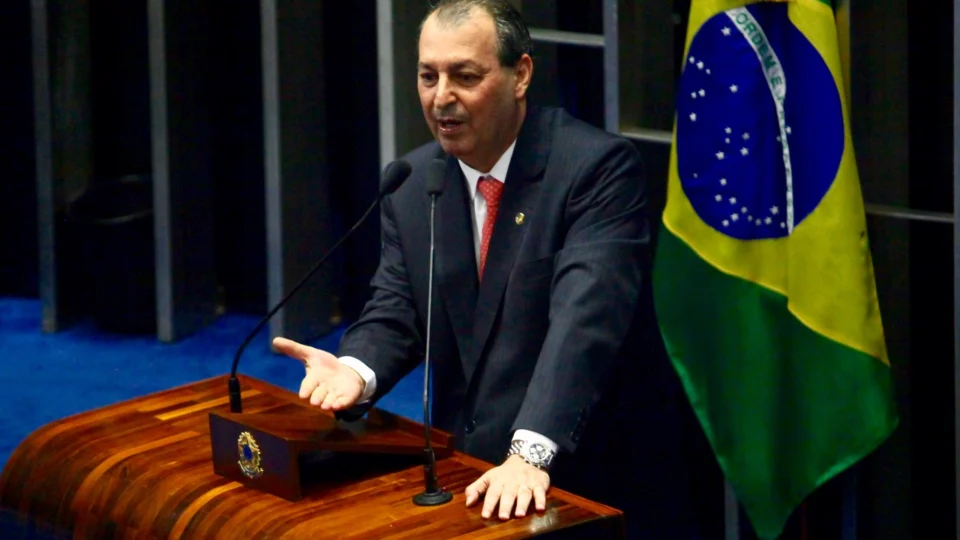 Identificados os 8 presos da operação ‘Vertex’ da PF; 4 são da família do senador Omar Aziz