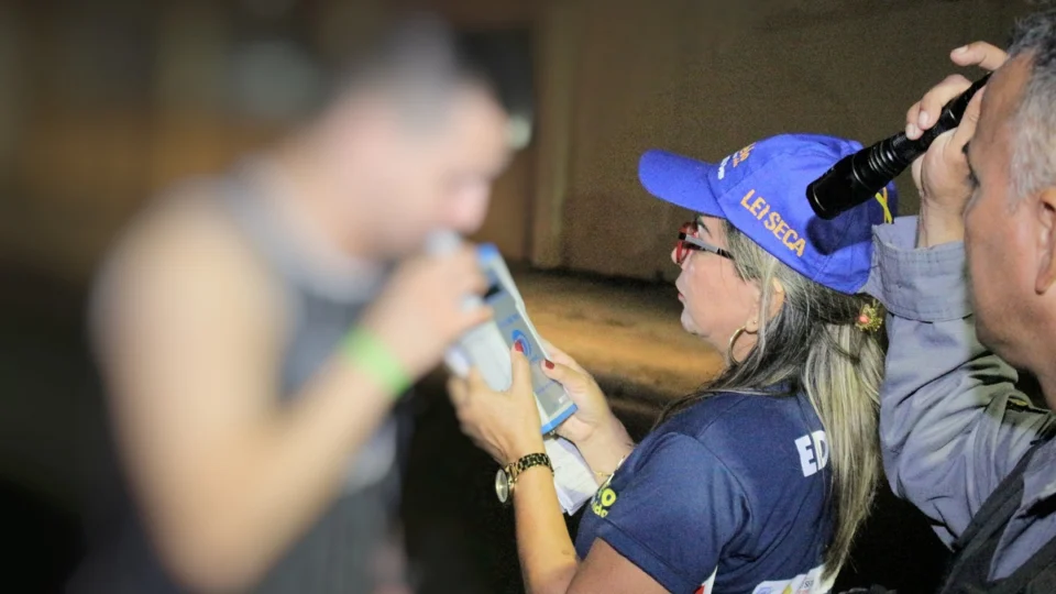 Número de motoristas flagrados dirigindo alcoolizados no AM cresceu 177% no primeiro semestre de 2019