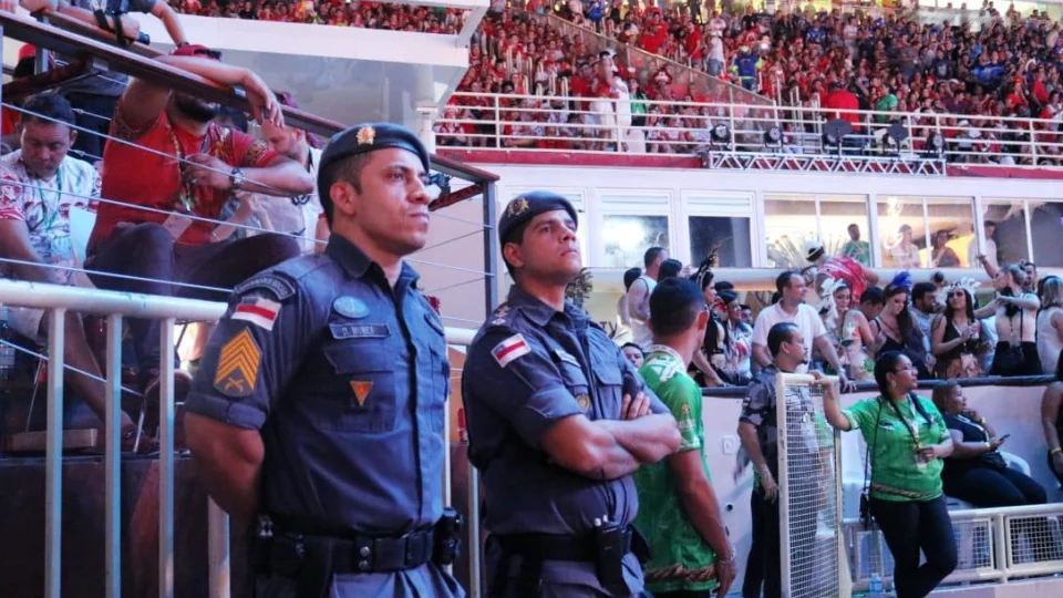 Durante festival em Parintins, 29 pessoas são presas e 4 adolescentes apreendidos