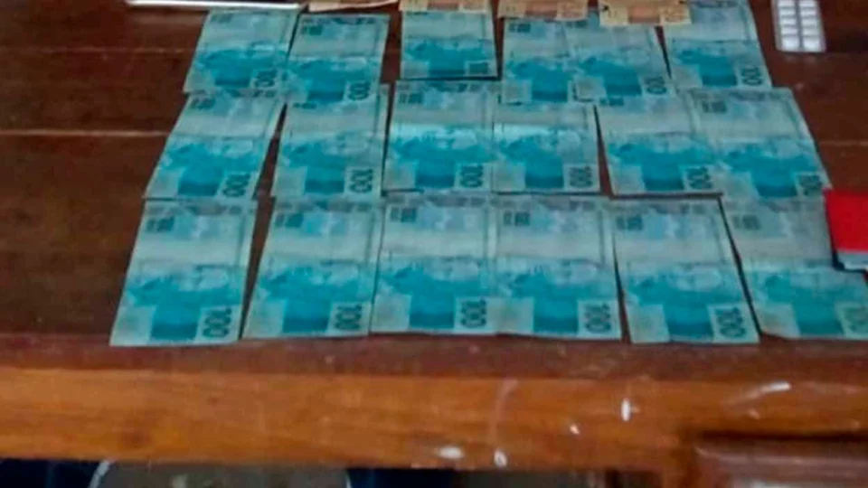 Casal é detido com dinheiro falso no Careiro da Várzea