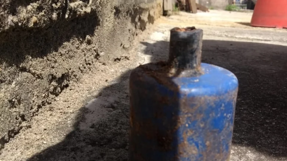 Grupo Marte isola área e detona artefato explosivo na tarde de sábado em Manaus