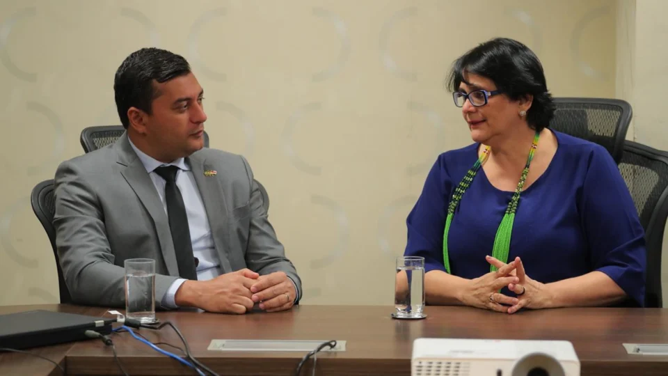 Wilson Lima formaliza parceria para implantar no Estado programa federal de proteção às crianças