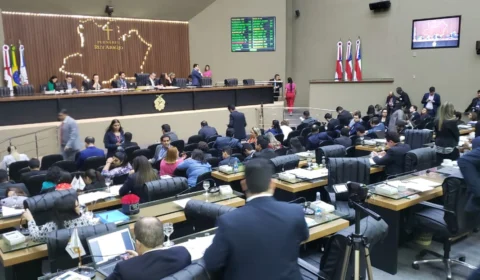 Governo do Amazonas aprova projeto que fixa teto de gastos para que possa cumprir LRF e manter reajuste de servidores