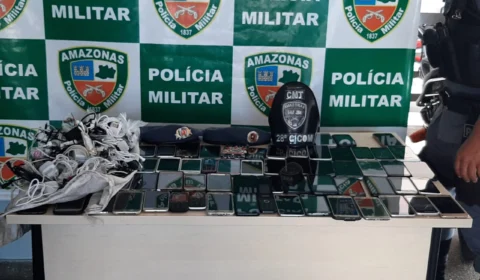 Homens tentam jogar 60 aparelhos celulares para dentro da Unidade Prisional do Puraquequara em Manaus