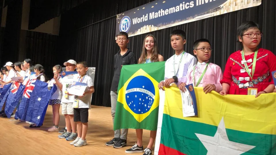 Alunos da rede estadual são premiados no Japão