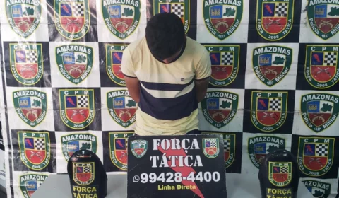 Homem esconde arma em lixeira mas é descoberto pela polícia