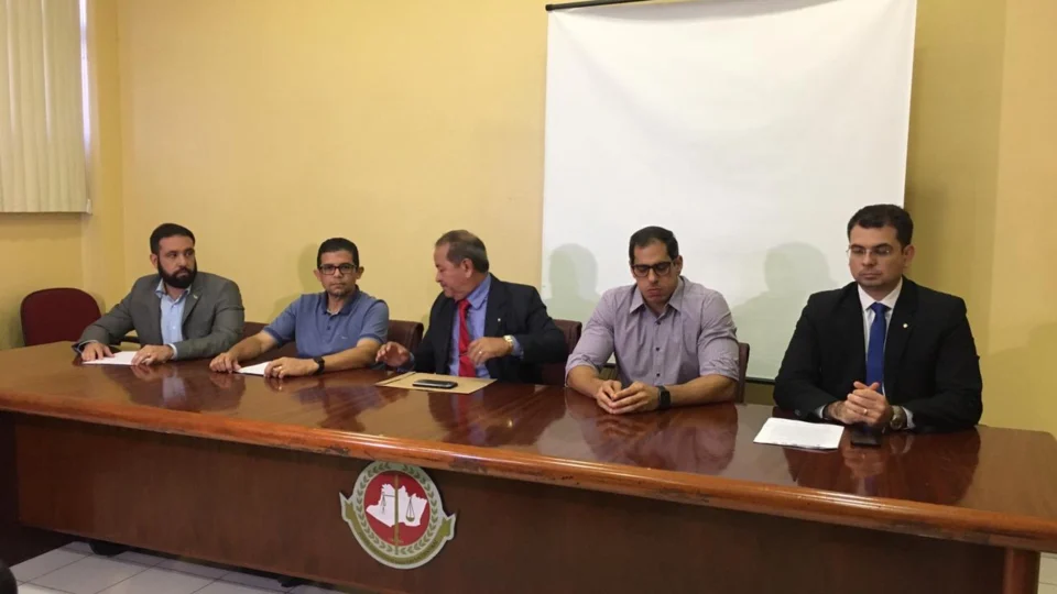 Amazonas Energia tem 5 horas para restabelecer a energia em Iranduba e Manacapuru