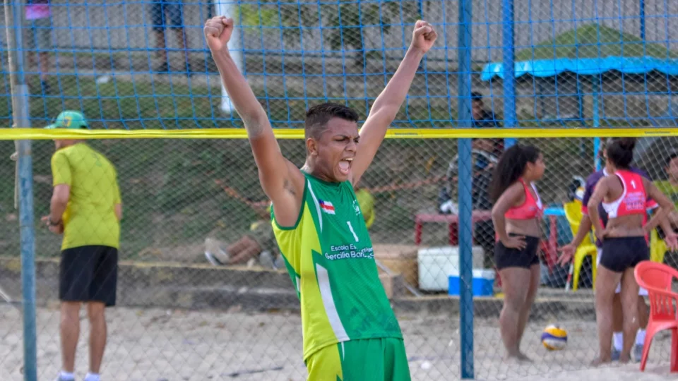 Vôlei de Praia do JEAs chega ao fim com grande participação do interior