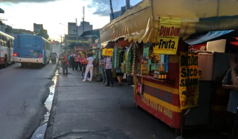 Comerciantes denunciam assaltos às bancas nos pontos de ônibus do Centro