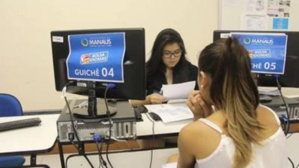 Prazo para remanejamento do Bolsa Idiomas encerra nesta quarta (10)