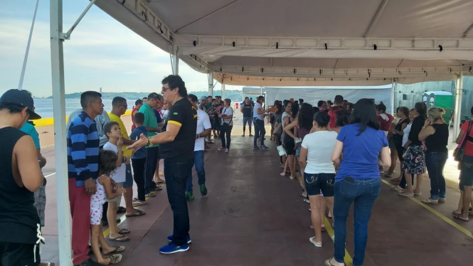 Juizado intima dono de barco por levar menores sem pais e nem autorização judicial