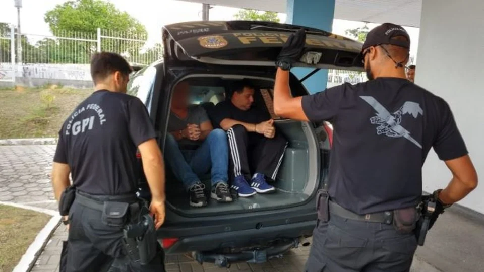 Irmãos do senador Omar Aziz que foram presos em operação da PF são soltos nesta quarta-feira