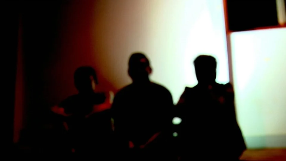 Família é amarrada e feita refém dentro de casa durante assalto, no Parque 10