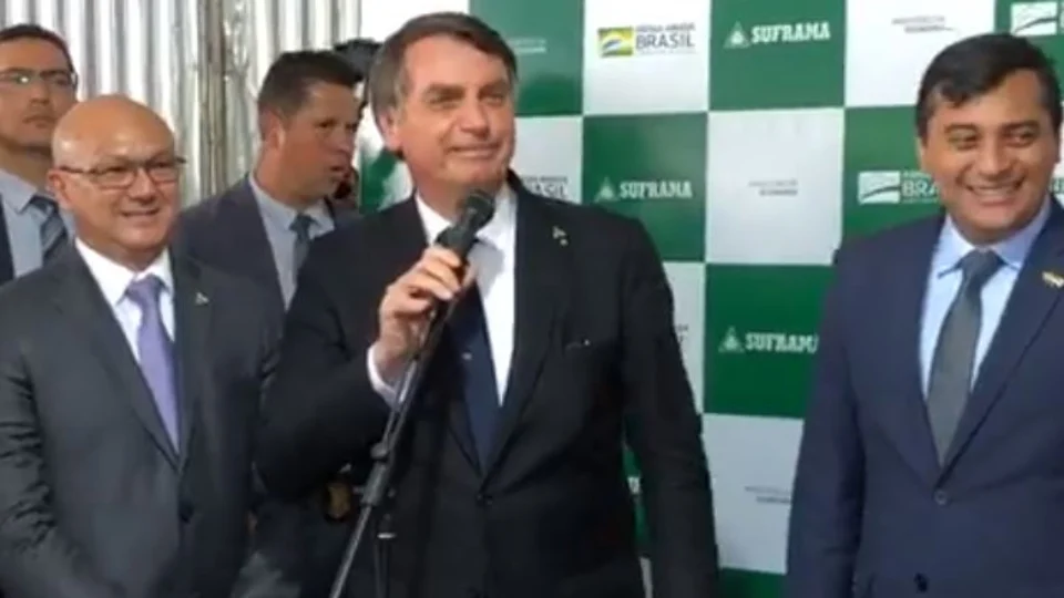 Em Manaus, Bolsonaro diz que obra da BR 319 deve começar em 2020