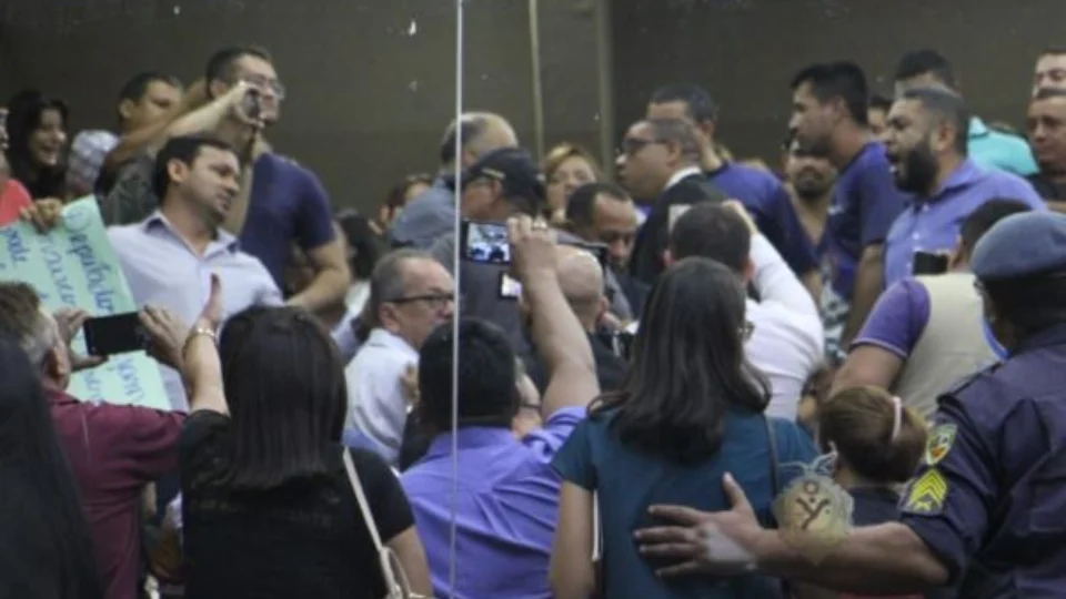 ALEAM aprova lei de contenção de gastos; entenda