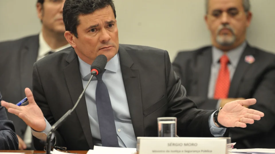 PF detém quatro suspeitos de invadir telefone de Sergio Moro