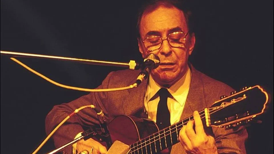 João Gilberto um dos nomes mais importantes da música brasileira morre no Rio de Janeiro
