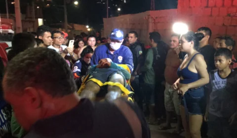 Casal é espancado por populares após realizarem assalto no Fazendinha