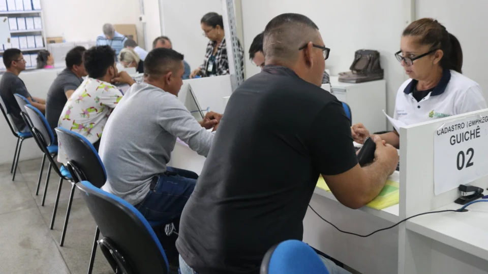 De mecânico a técnico de anatomia, veja as 376 vagas de emprego para esta segunda (12)