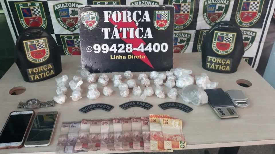 Força Tática prende dupla com grande quantidade de drogas na zona Norte