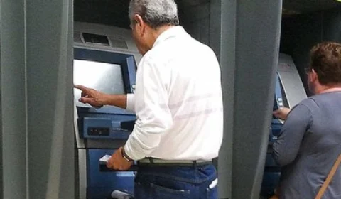 Pagamento do 13º de aposentados começa nesta segunda-feira