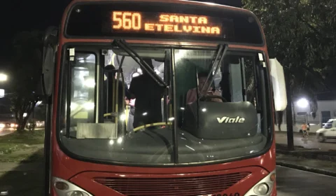 Ônibus da linha 560 é assaltado no Centro de Manaus