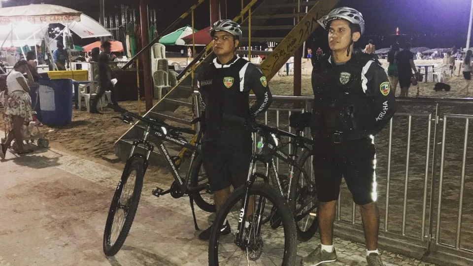 Quatro suspeitos são detidos pela Ciclopatrulha na Ponta Negra