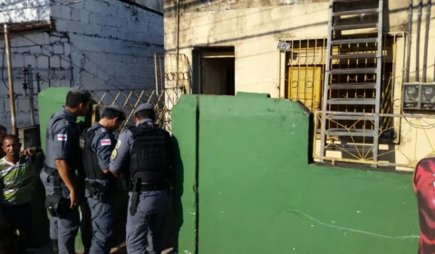 “Cérebro” é assassinado com 7 tiros no pátio de casa, no bairro Praça 14 de Janeiro