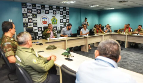 Gabinete de crise discute reforço na fiscalização contra queimadas no sul do Amazonas