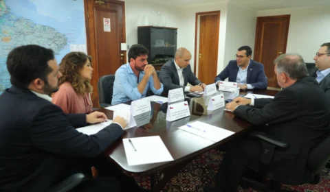 Empresários que irão explorar gás no AM, se reunem com Governador