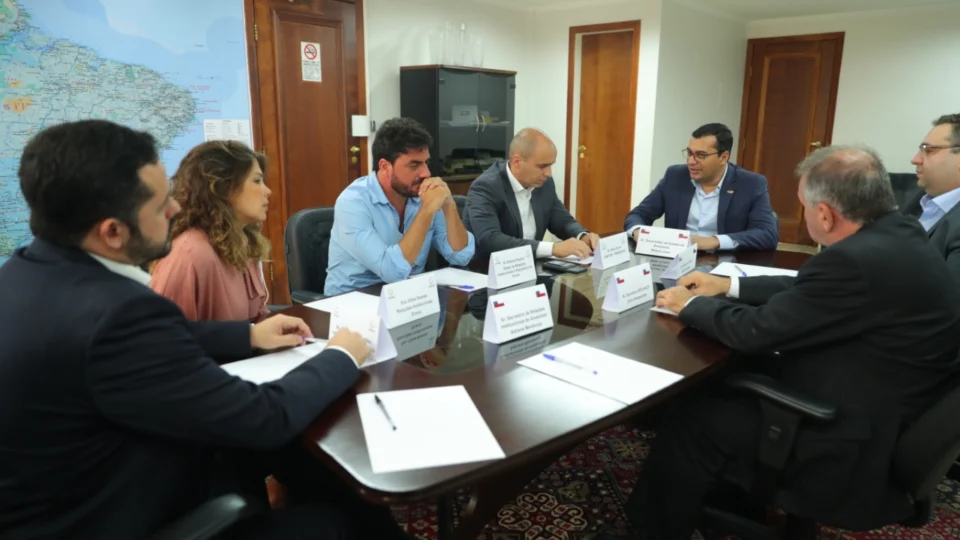 Empresários que irão explorar gás no AM, se reunem com Governador