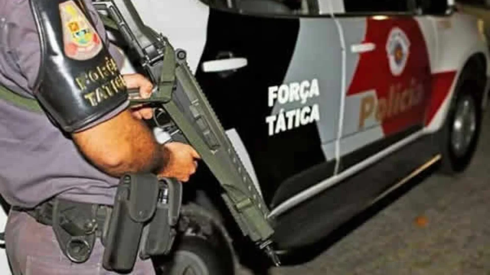 Dupla é detida com arma de fogo na Betânia