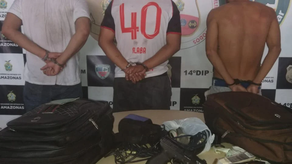 Trio suspeito de roubo é detido no bairro Ouro Verde