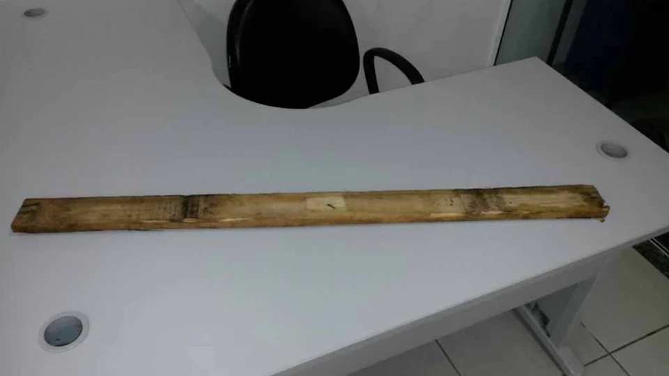 Volume alto gera briga entre vizinhos termina com homem ferido a pauladas