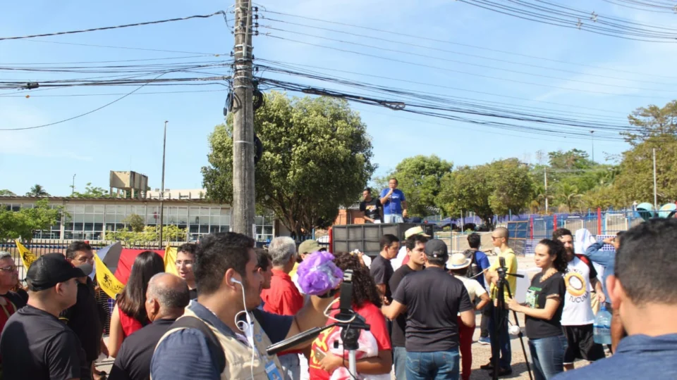 Greve? Sindicatos do Amazonas discutem paralisação neste sábado (3)