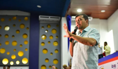 Governador Wilson Lima anuncia pacote de ações para Coari