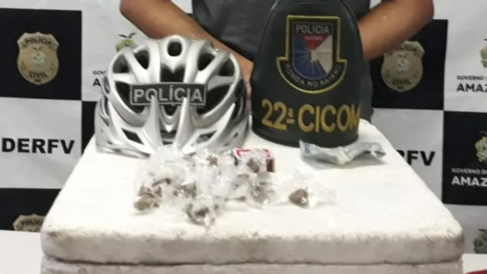Ciclopatrulheiros da PM detêm jovem com drogas em uma caixa de isopor no Parque dos Bilhares