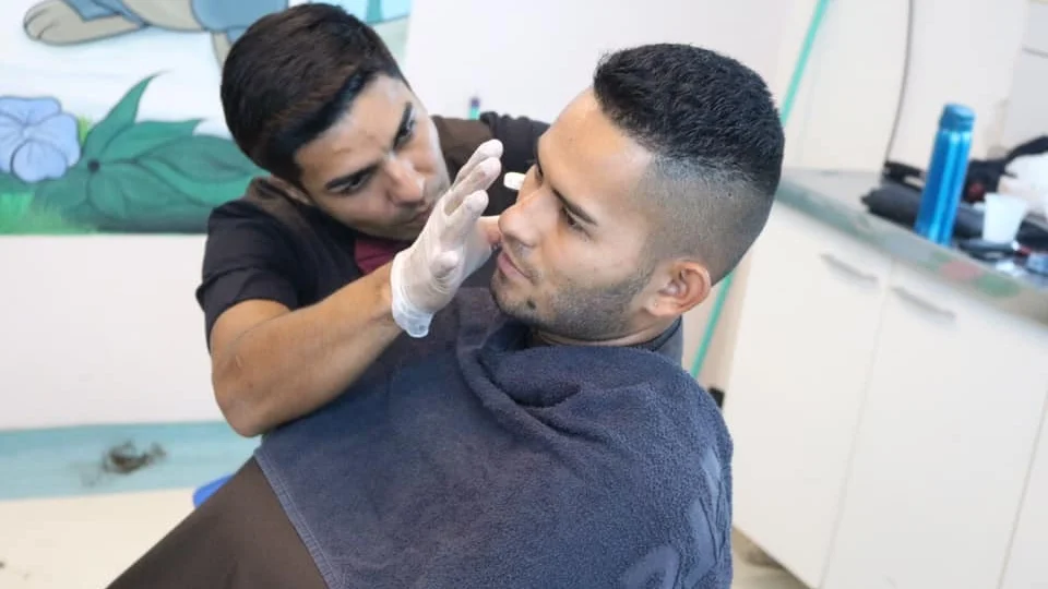 Ação no Cecon oferece corte de cabelo e brindes no Dia dos Pais, nesta sexta (9)