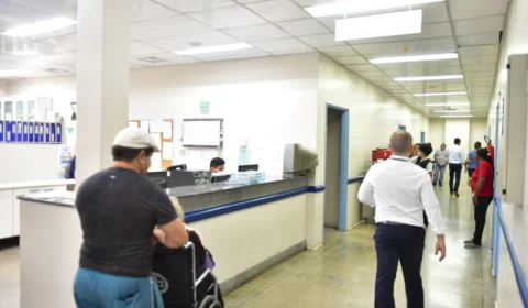 Cirurgiões retomam plantões nas unidades da rede estadual