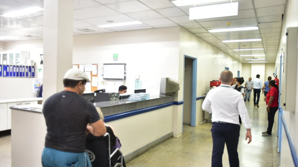 Cirurgiões retomam plantões nas unidades da rede estadual