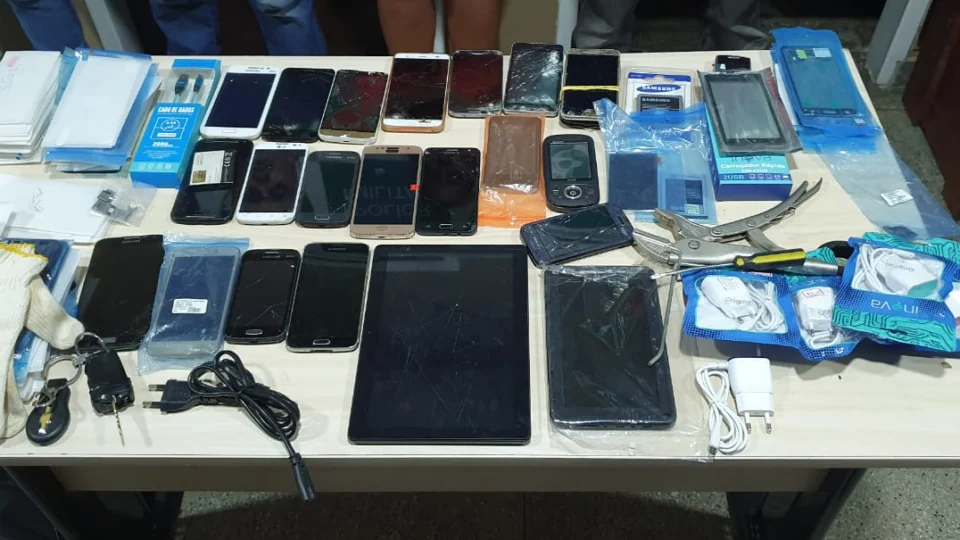 Quadrilha é presa suspeita de tentar arrombar caixa-eletrônico