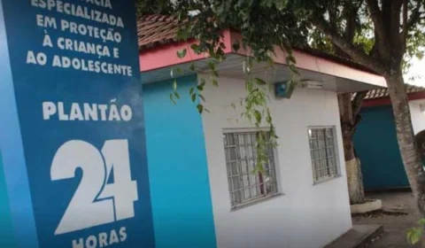 Adolescente morre em delegacia após denunciar estupro