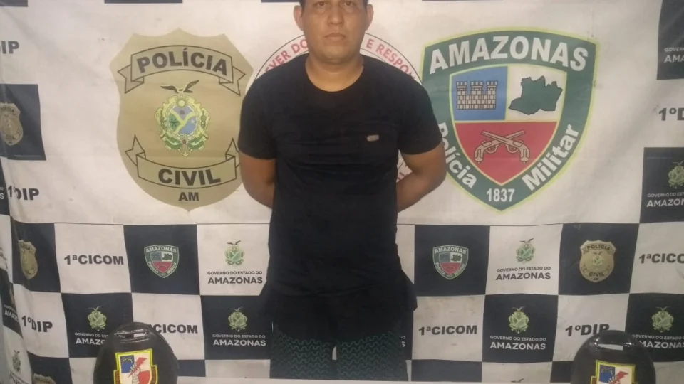 Polícia chega em feira e prende foragido da Justiça por roubo e tráfico de drogas