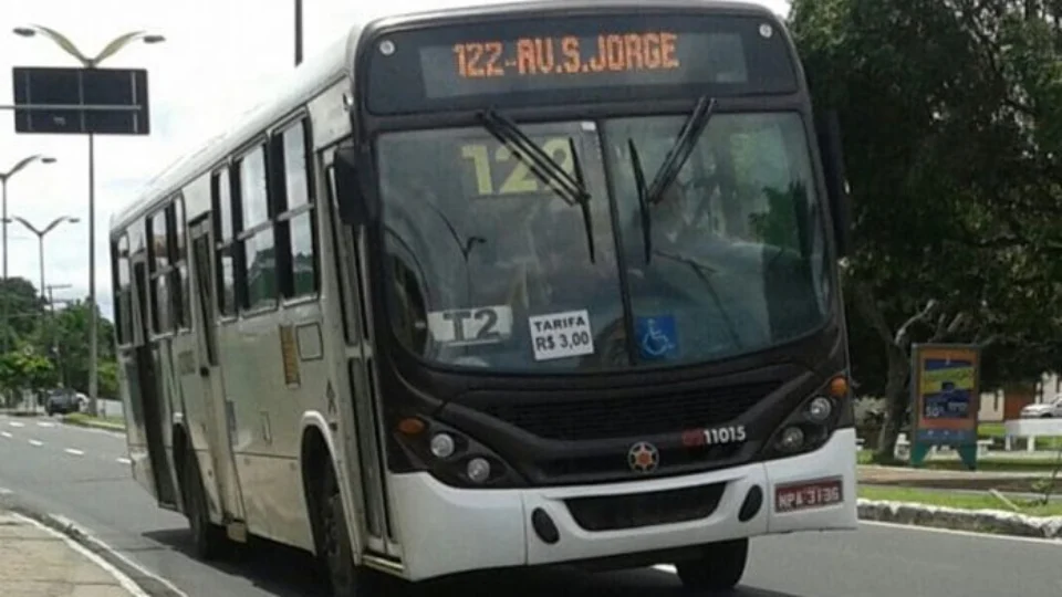 Linha 122 tem itinerário alterado para avanço das obras na Constantino Nery