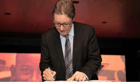 Seduc: Secretário Luiz Castro pede demissão