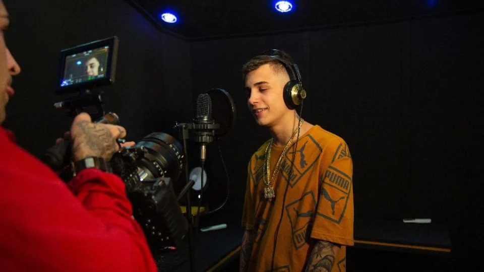 MC Hariel aparece em vídeo de sexo e diz que foi hackeado no Instagram